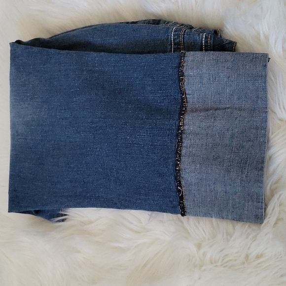 Cato medium wash factory distressed wide faux cuff denim capris - Picture 6 of 15